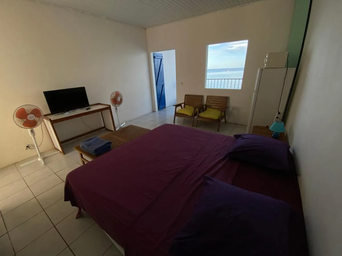 Appartements les pieds dans l'eau Les Trois-Ilets Martinique